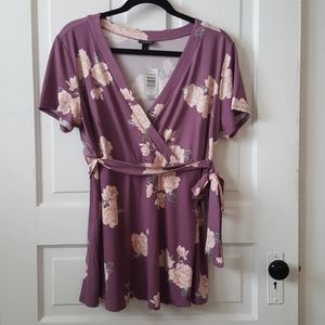 Torrid Floral Butches DTY Wrap Top